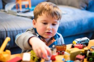 Melatih Anak Mandiri Dan Penuh Percaya Diri