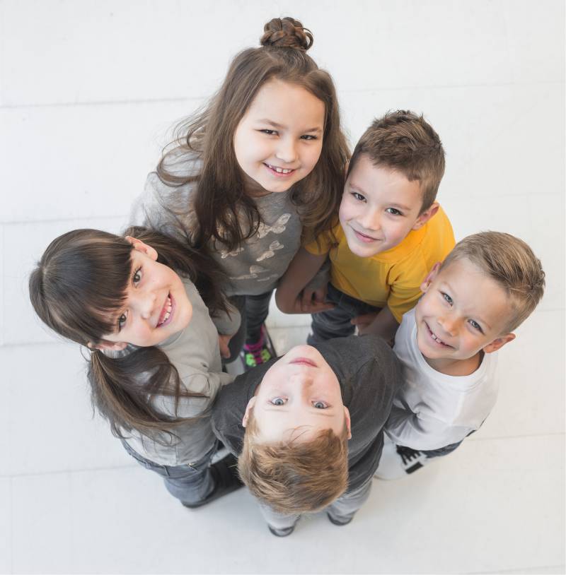 membangun karakter anak